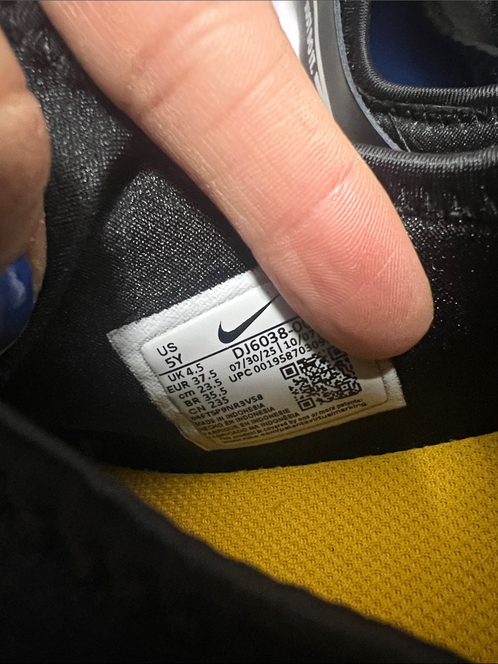 Nike Flex Runner 2 ( GS) - size 5Y like new! - Picture 12 of 15